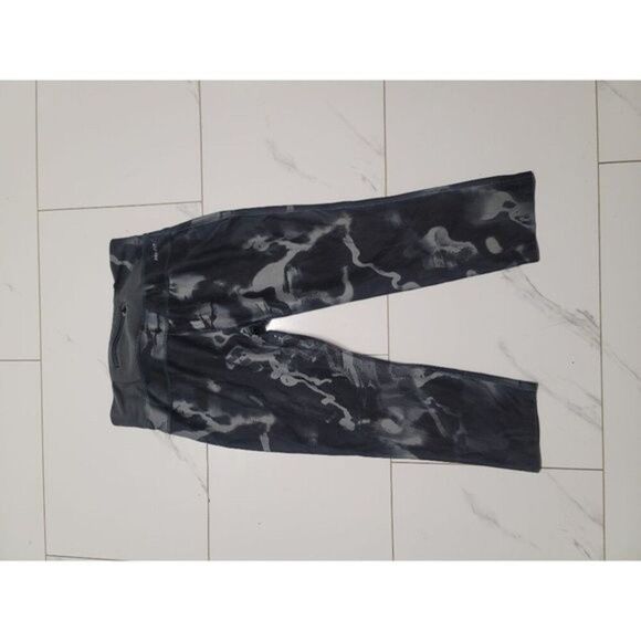 ~ womens black and grey patterned nike dri fit athletic leggings - size S - Picture 2 of 3